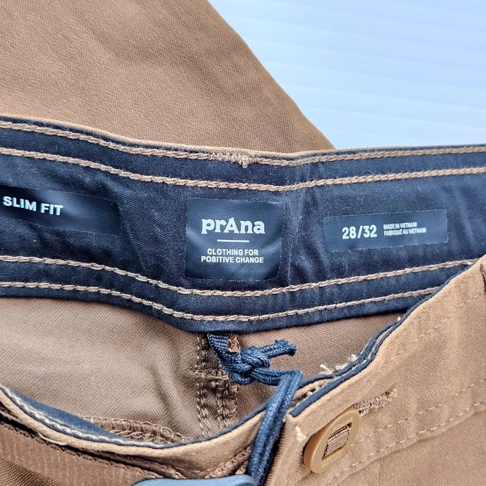 Prana Stretch Zion Slim Fit Tapered Leg Pant Mens 28x32 Brown Hiking Utility NWT